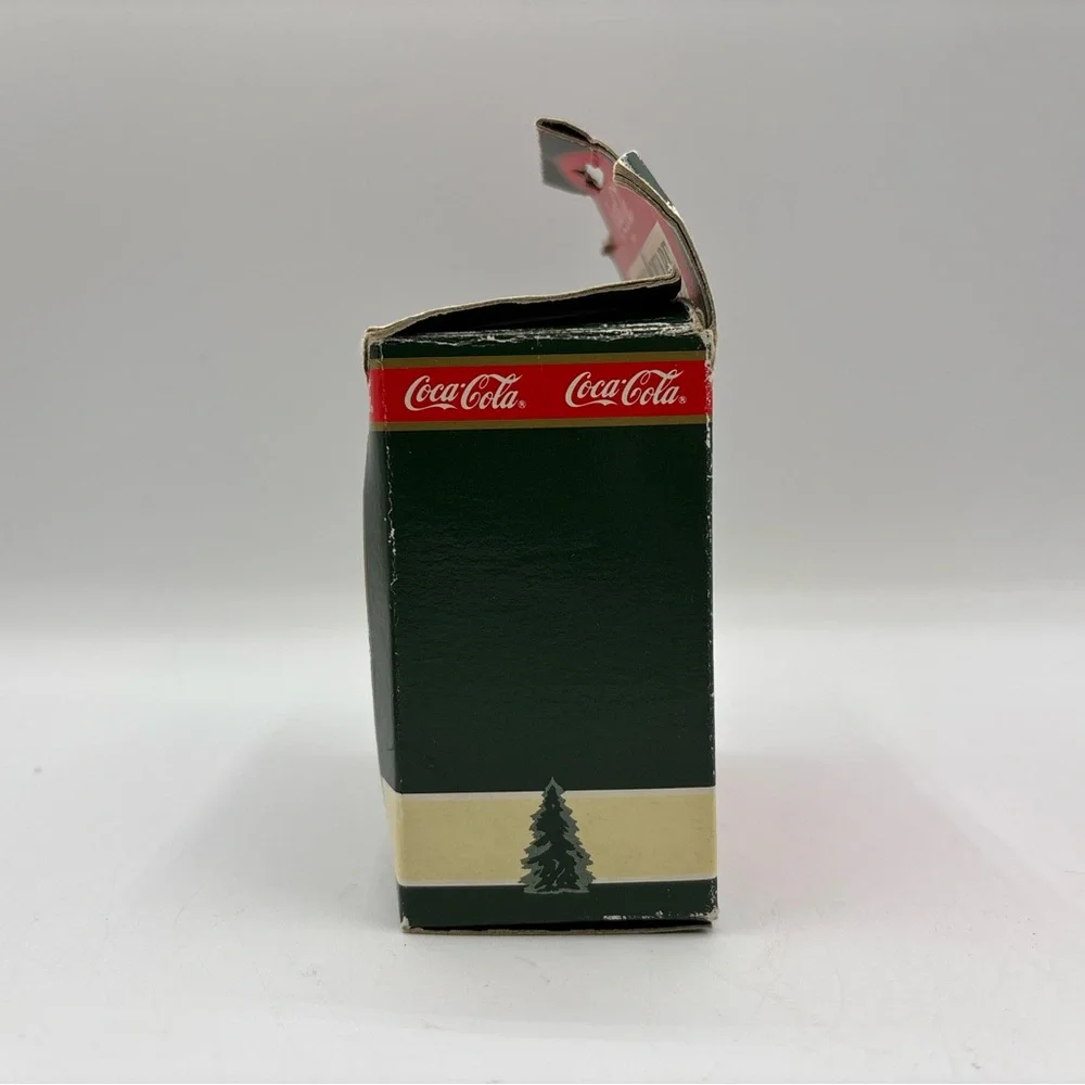 Coca-Cola Town Square Accessories Collection 1992 Vintage Bringing It Home EUC‎